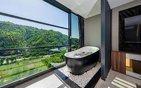 Pavri Suit Bungalov